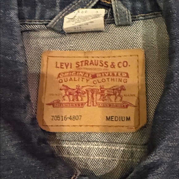 Levi's Men's Dark Blue Denim Jacket - Picture 5 of 7